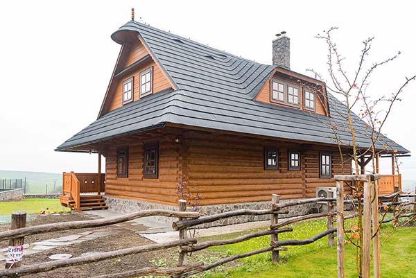 Chata Zlata — exteriér drevenice